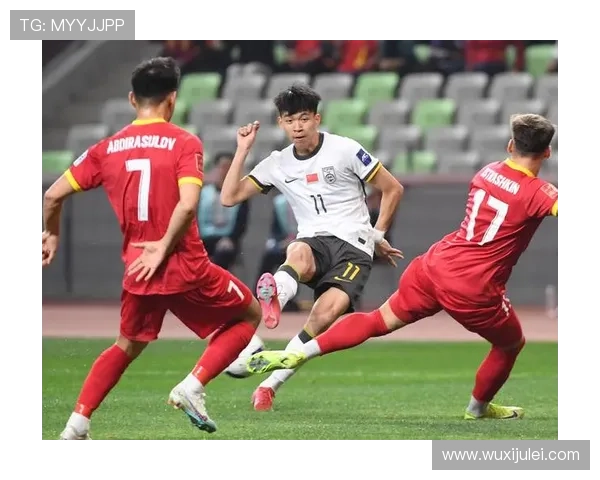 山东U20队表现出色杜月徵险些破门上半场战平上海U20队0比0 山东U20队表现出色杜月徵险些破门上半场战平上海U20队0比0